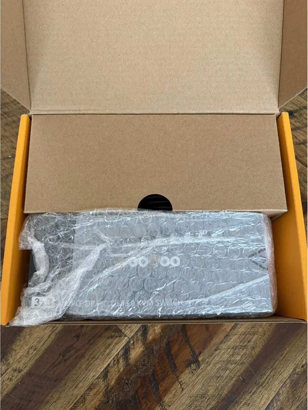 KCEVE HDMI KVM Switch, 2 Port USB and HDMI 4K@60Hz Switch Adapter Box kc 201
